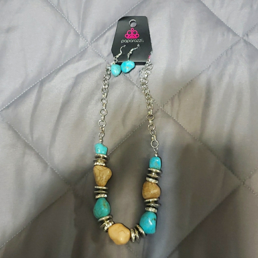 Paparazzi earrings and necklace set